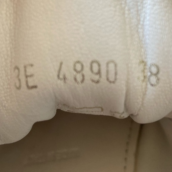 Prada shoes leather, size 8, original price 850$, good condition, final sale - Picture 9 of 10